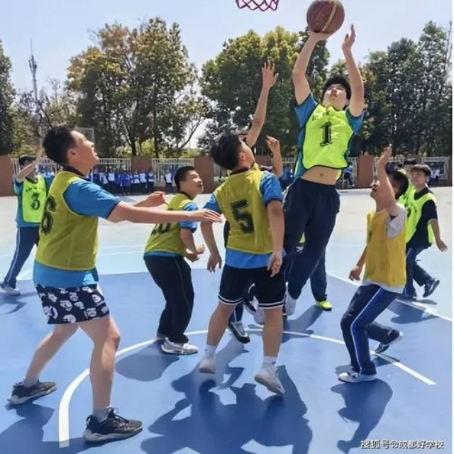 中国女篮热身赛表现亮眼,备战奥运信心倍增